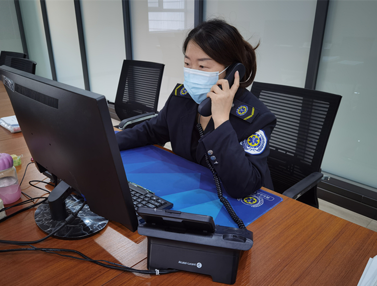 疫情來(lái)襲120電話猛增 甘肅省緊急醫(yī)療救援中心調(diào)度員全力以赴守護(hù)生命熱線 疫情來(lái)襲120電話猛增 甘肅省緊急醫(yī)療救援中心調(diào)度員全力以赴守護(hù)生命熱線
