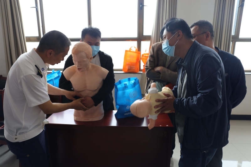 【“三抓三促”行動進行時】之二十二中心赴靖遠縣三灘鎮(zhèn)和石門鄉(xiāng)開展常見急癥和自然災害自救互救能力提升培訓