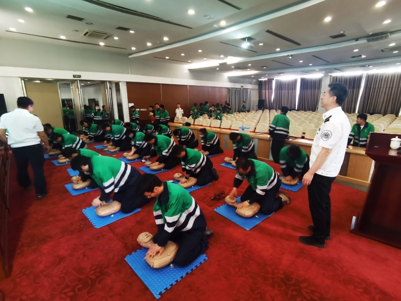 【“三抓三促”行動(dòng)進(jìn)行時(shí)】之二十五意外傷害、常見(jiàn)急癥自救互救知識(shí)與技能培訓(xùn)走進(jìn)蘭州金川公司和平科技園區(qū)