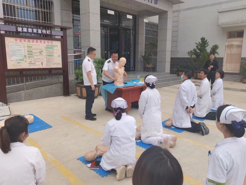【“三抓三促”行動(dòng)進(jìn)行時(shí)】之二十四甘肅省緊急醫(yī)療救援中心赴甘谷縣新興鎮(zhèn)開(kāi)展意外傷害、常見(jiàn)急癥、自然災(zāi)害急救知識(shí)與技能培訓(xùn)