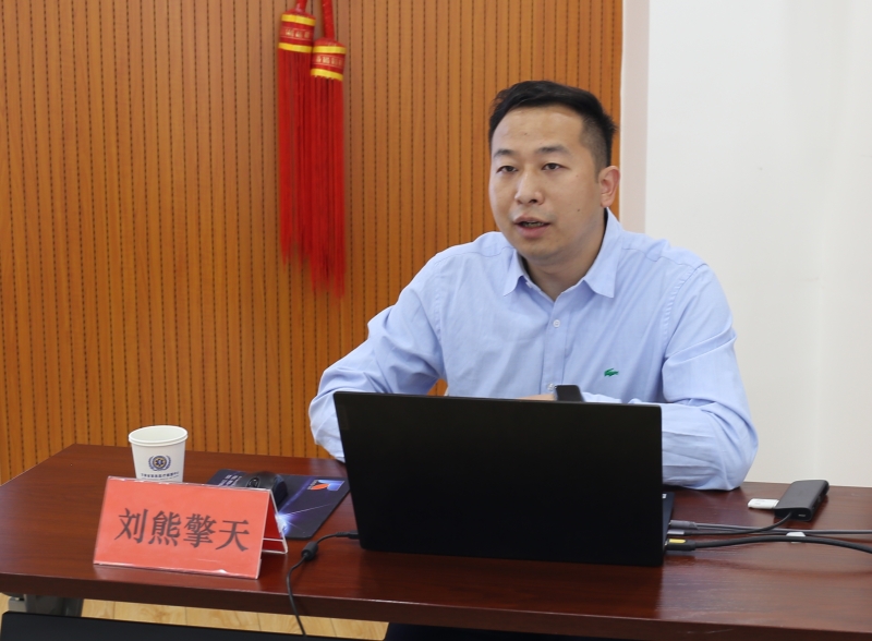 【主題教育進(jìn)行時(shí)】省緊急醫(yī)療救援中心舉辦習(xí)近平法治思想的核心要義專題講座 【主題教育進(jìn)行時(shí)】省緊急醫(yī)療救援中心舉辦習(xí)近平法治思想的核心要義專題講座