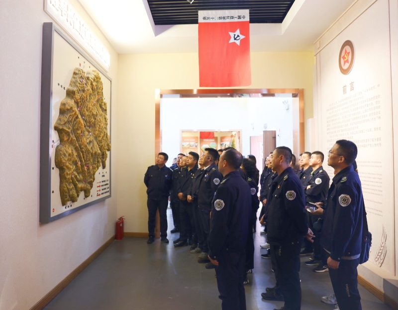 【主題教育進(jìn)行時(shí)】“傳承紅色基因·踐行急救使命”——省緊急醫(yī)療救援中心黨總支組織黨員赴榜羅鎮(zhèn)會議紀(jì)念館開展慶“七?一”主題黨日活動