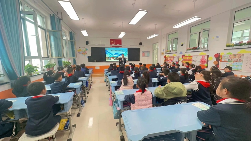 兒童常見意外傷害及秋冬季校園傳染病預防措施培訓走進城關區(qū)方家灣學校