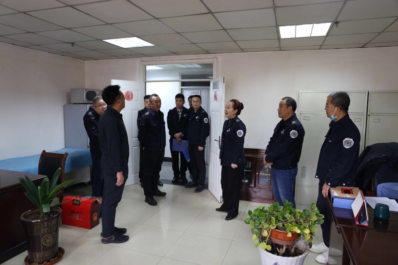 省緊急醫(yī)療救援中心開展春節(jié)前夕慰問職工活動