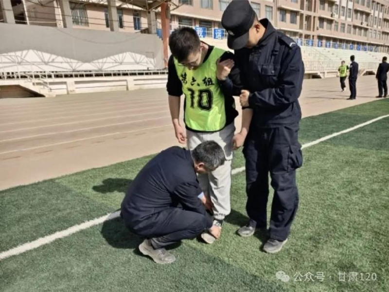 中心圓滿完成公務(wù)員省直考區(qū)體能測評醫(yī)療保障工作